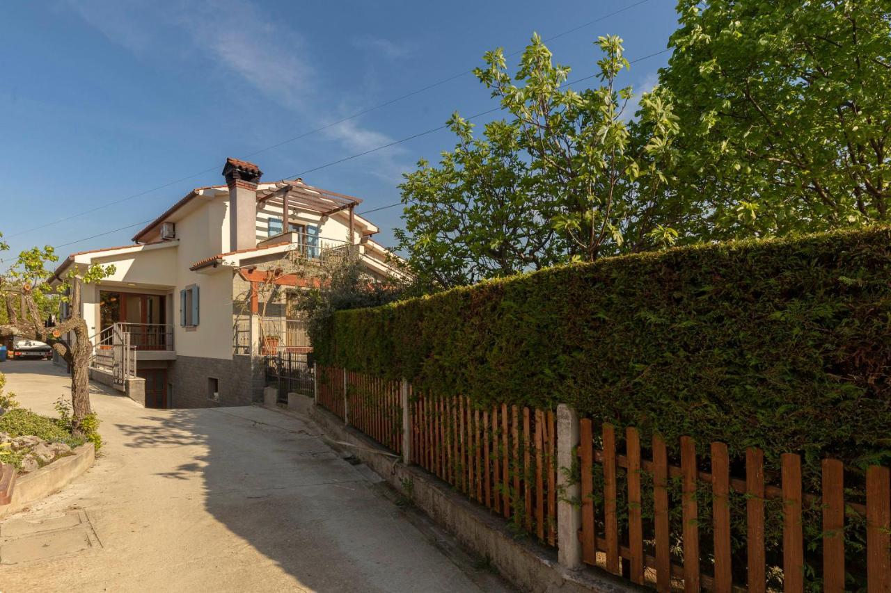 Apartma Koper Pobegi Esterno foto