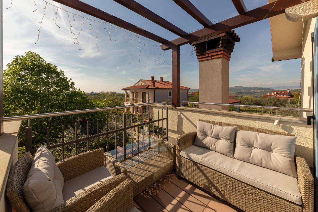 Apartma Koper Pobegi Esterno foto